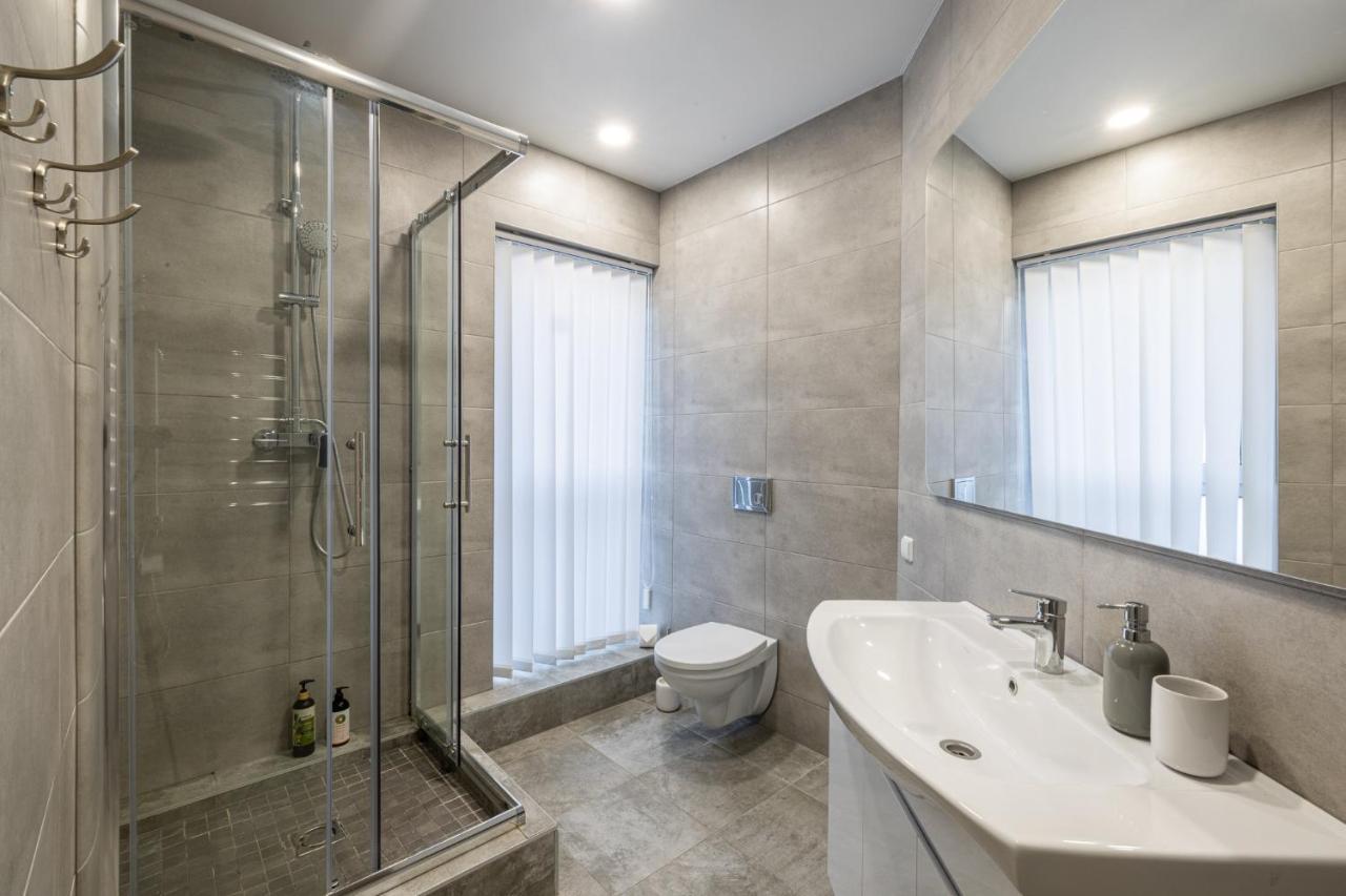 Dharma Stay Apartamentai Su Terasa Ir Vaizdu I Miesta Тельшяй Экстерьер фото