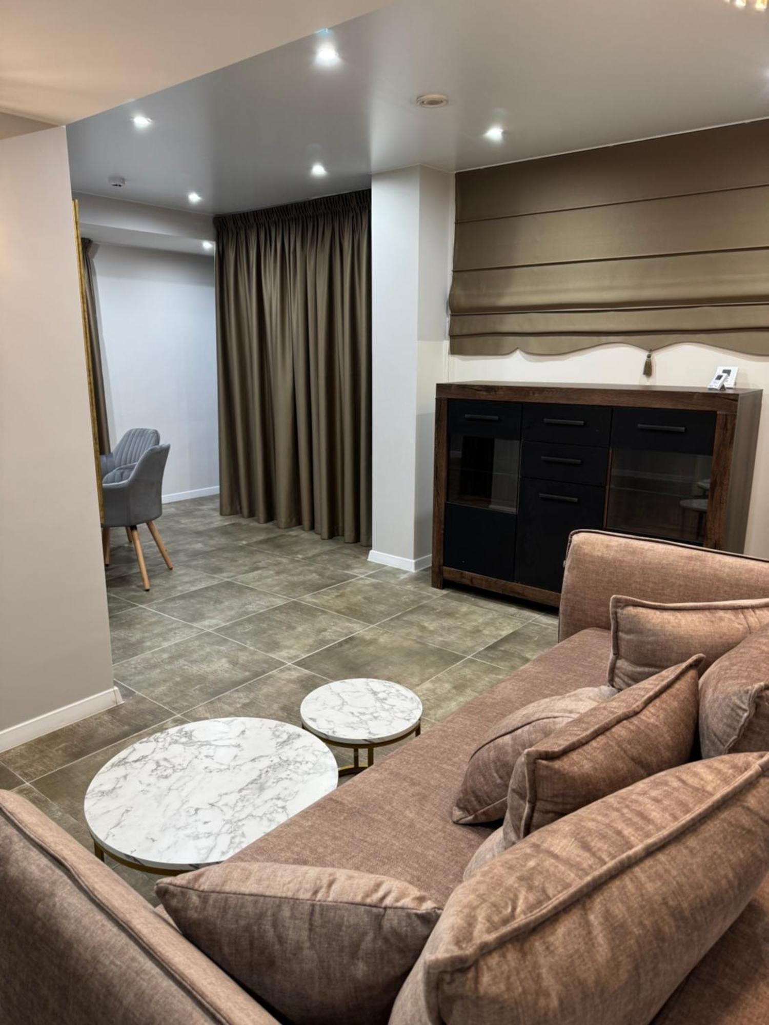 Dharma Stay Apartamentai Su Terasa Ir Vaizdu I Miesta Тельшяй Экстерьер фото